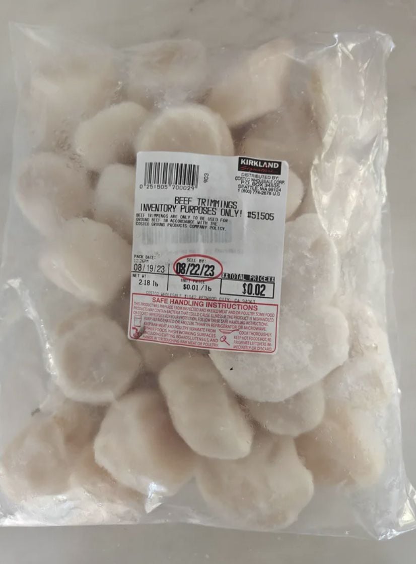 Reddit screenshot of Costco selling scallops on sale big time.