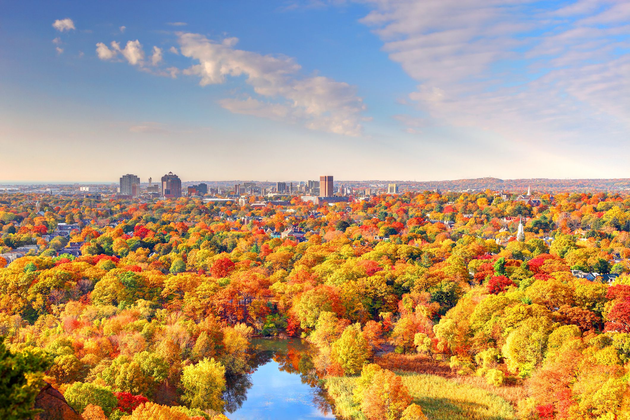 New Haven is the second-largest city in Connecticut after Bridgeport and the sixth-largest in New England. New Haven is known for its established theaters, museums, music venues and New Haven-style pizza