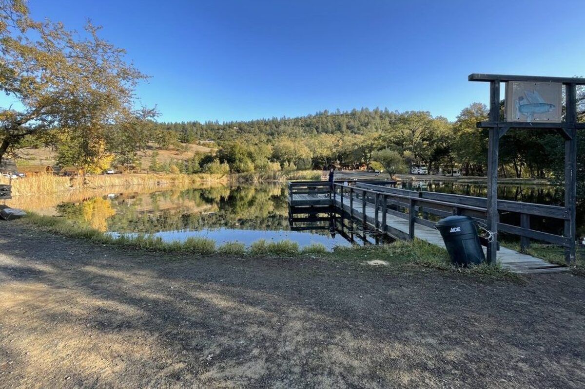 Pond at Cloverdale / Healdsburg KOA, Cloverdale, California with pier