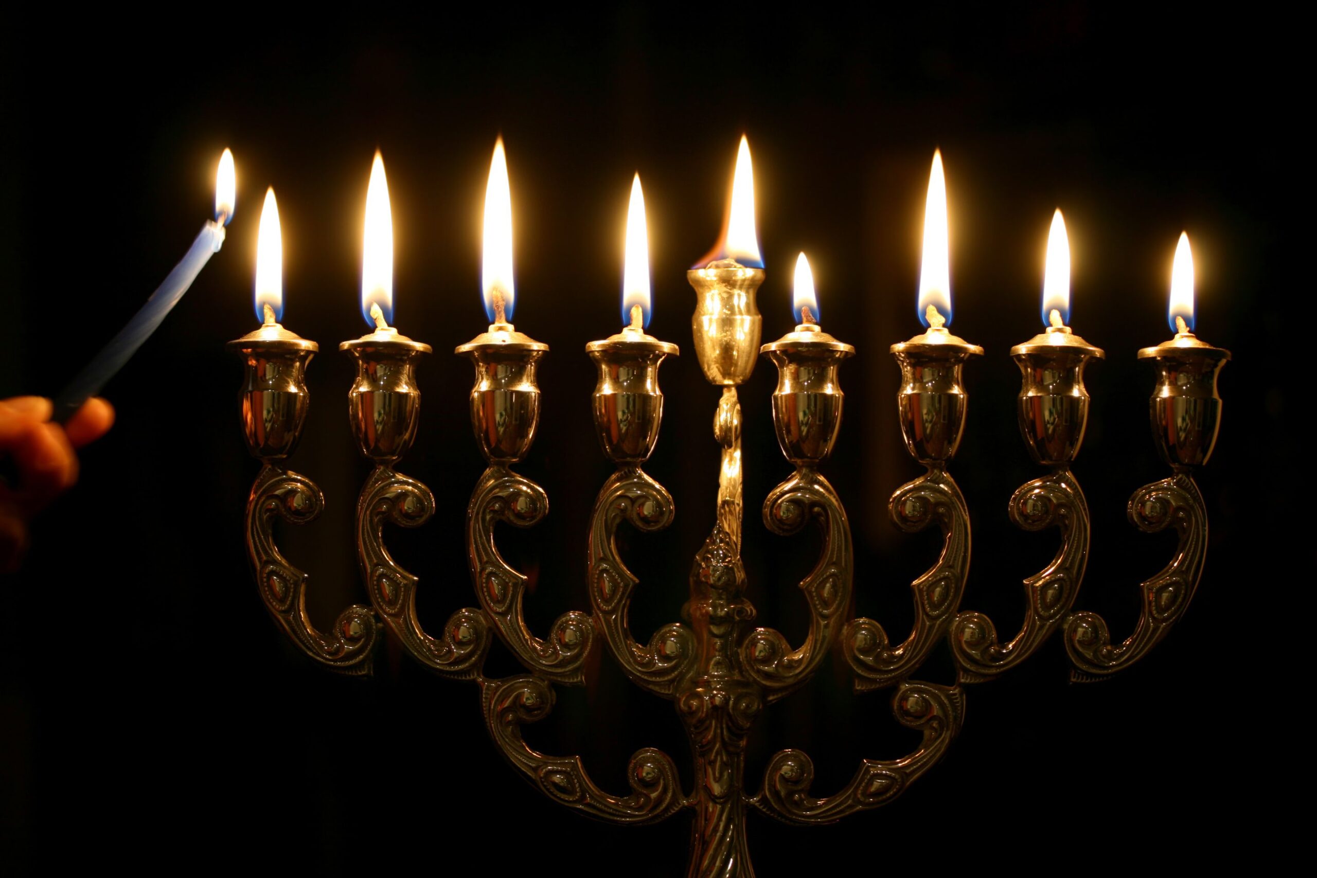 lighting the menorah