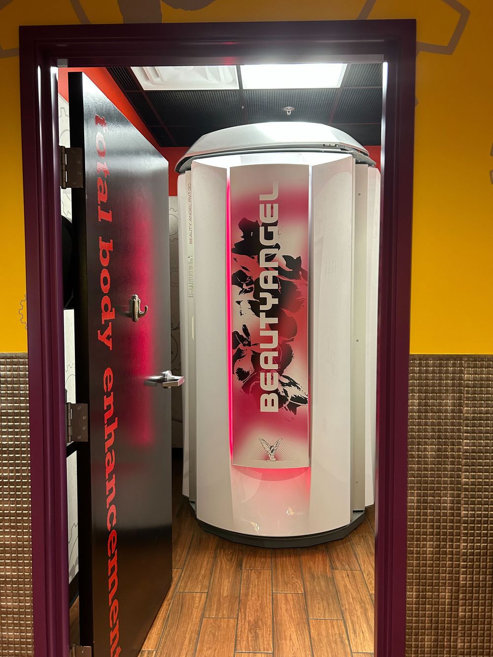 planet fitness red light therapy