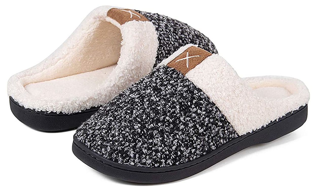 WateLves Memory Foam Slippers
