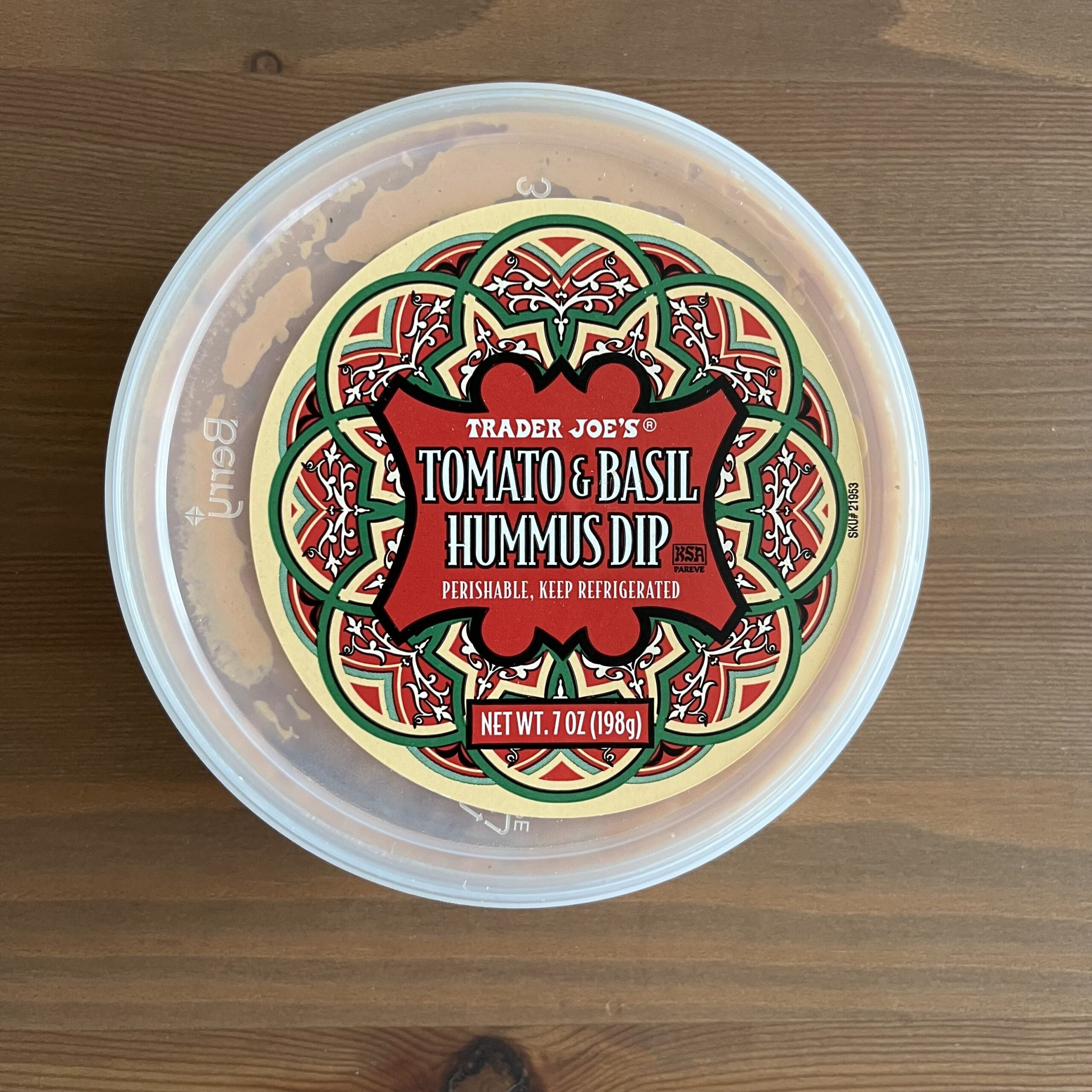 trader joes hummus tomato basil
