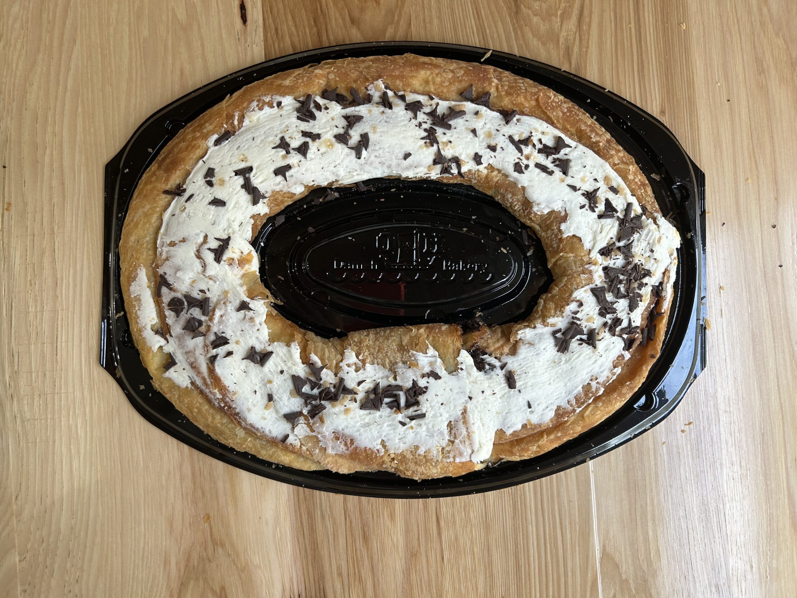 O&H Bakery Reindeer Tracks Kringle
