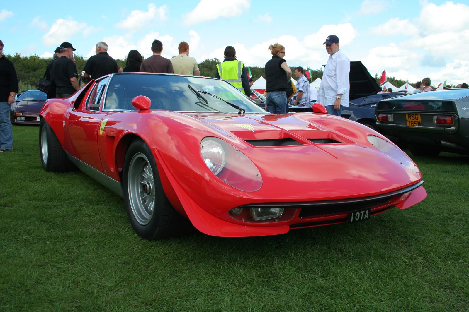 A recreation of the Miura P400 Jota