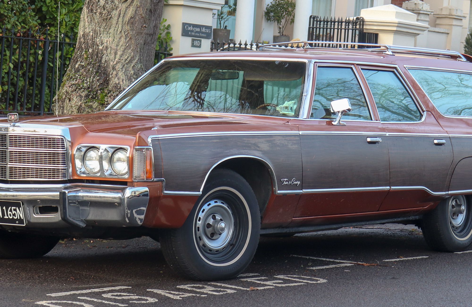 1975 Chrysler Town & Country Station Wagon