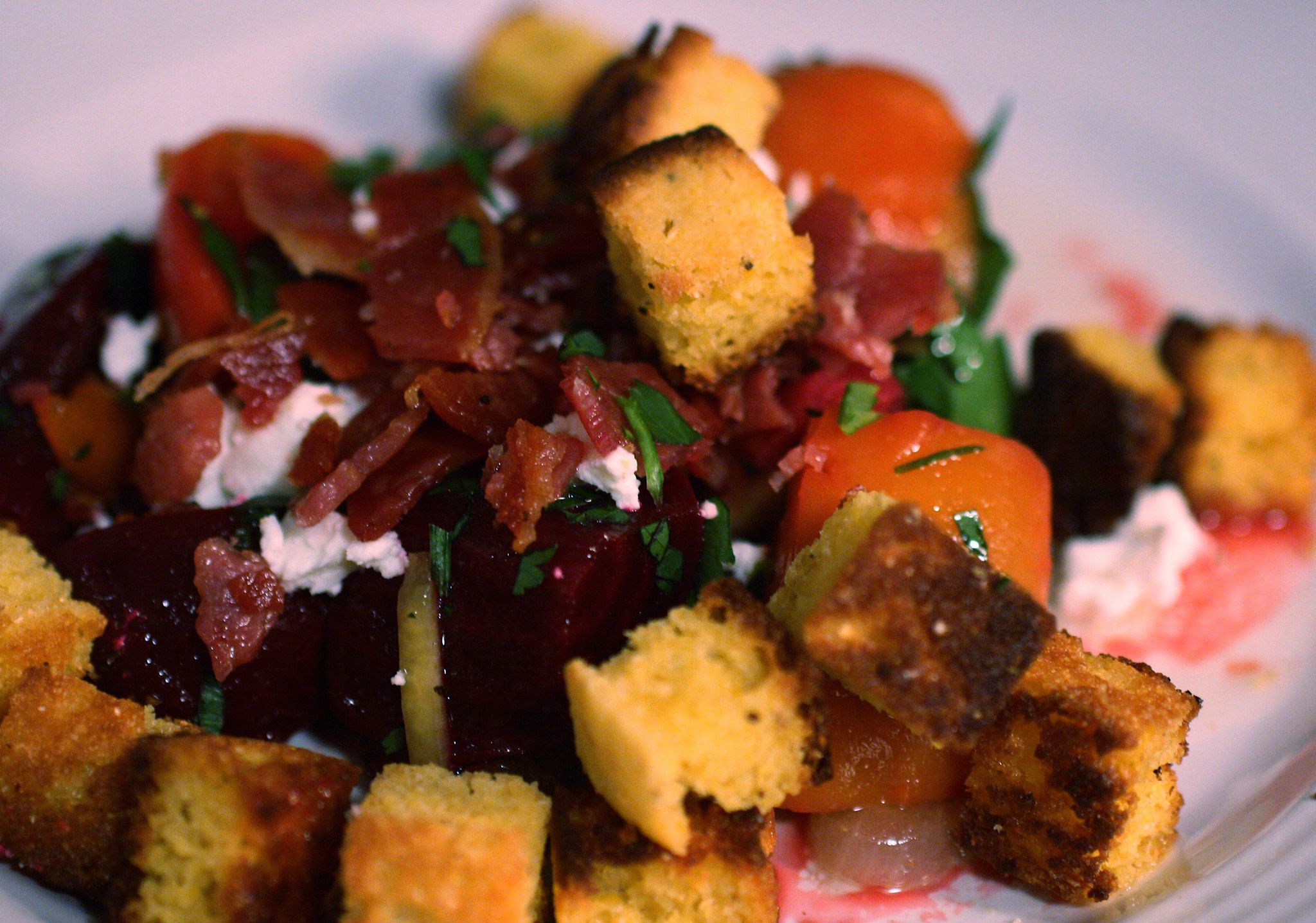 beet salad with cornbread croutons