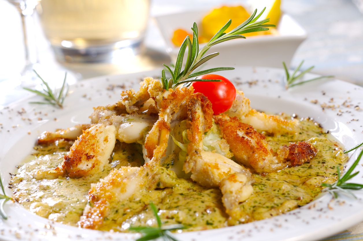 A plate of fried frog legs.