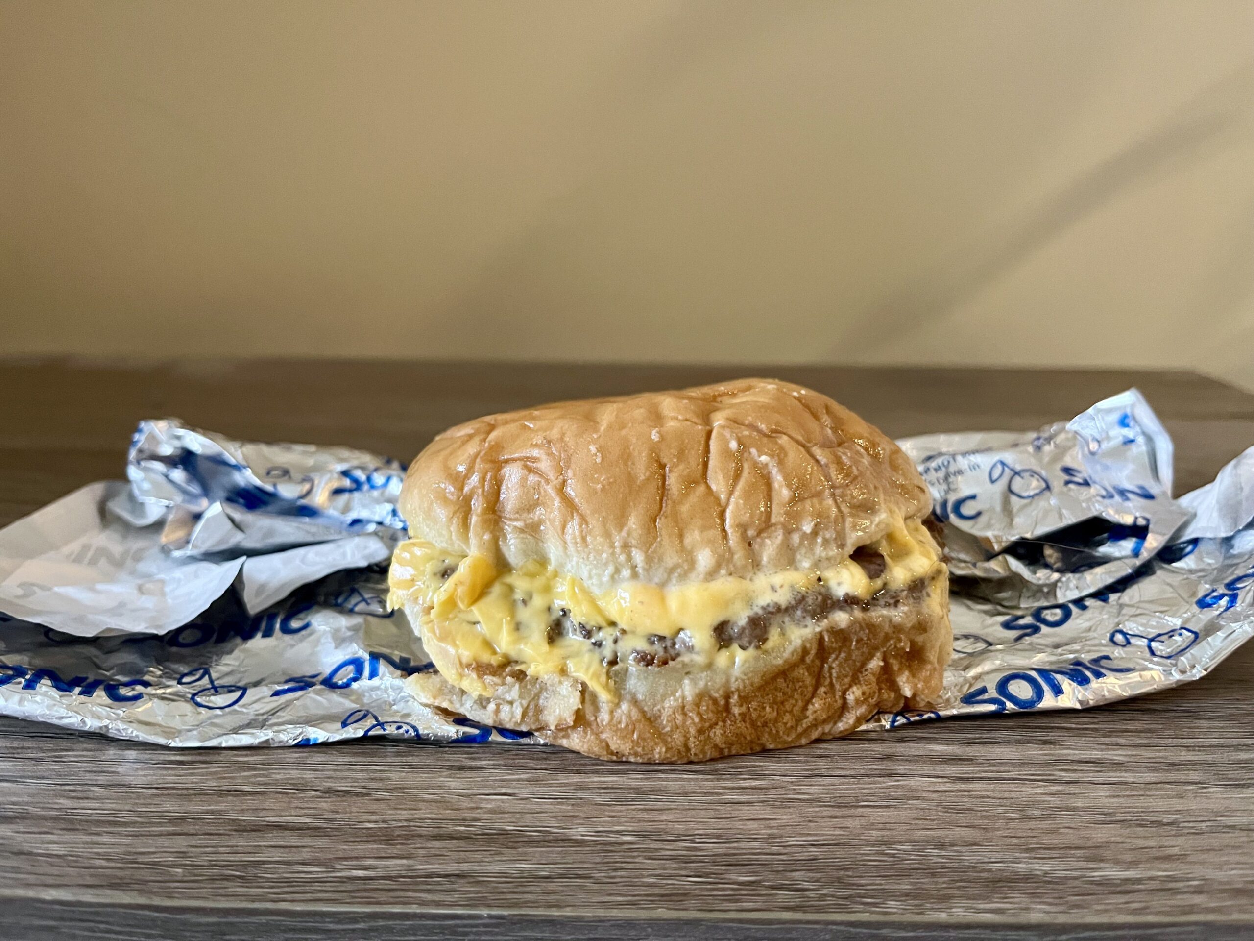 Garlic Butter Bacon Cheeseburger