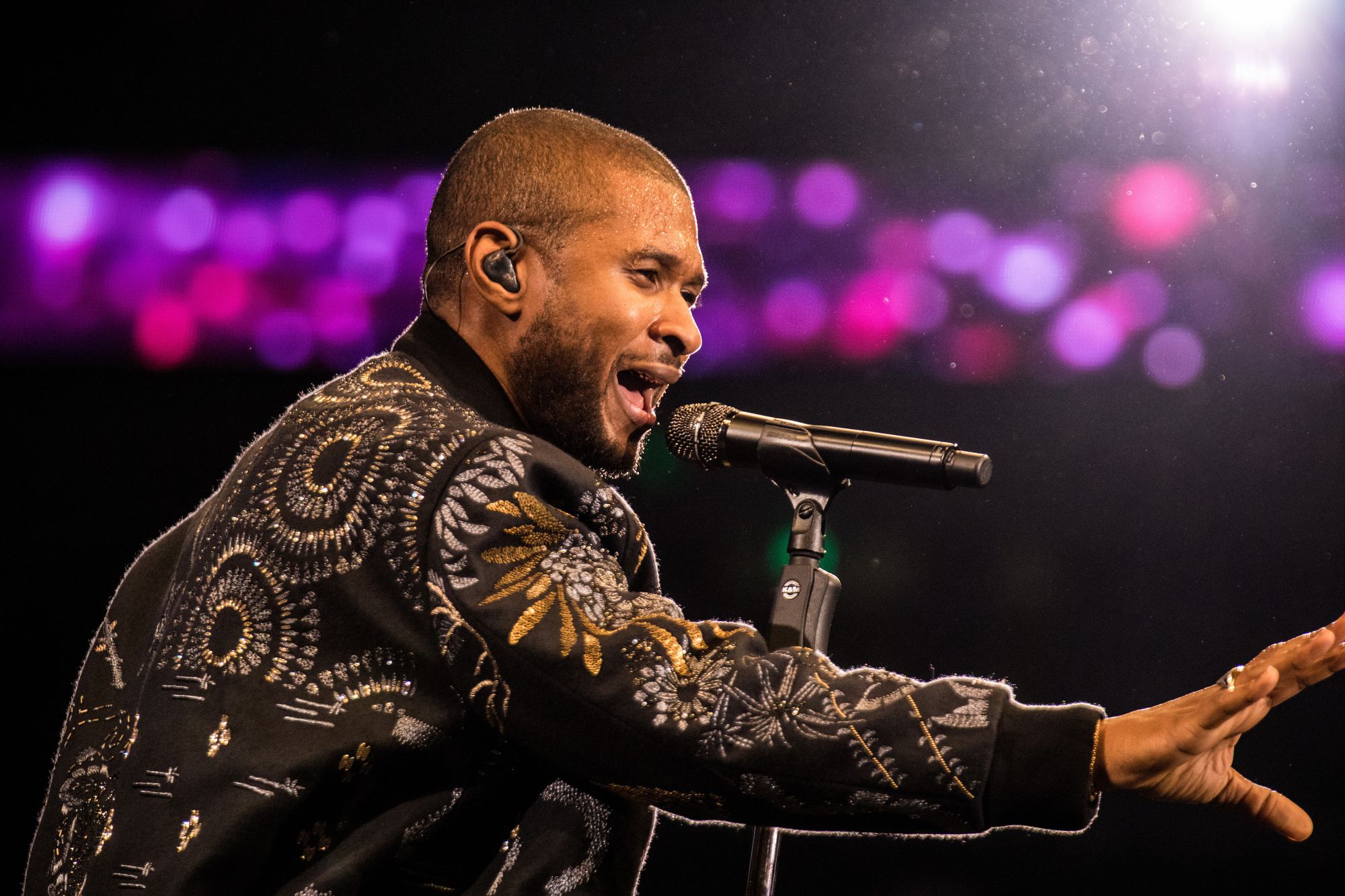Usher concert