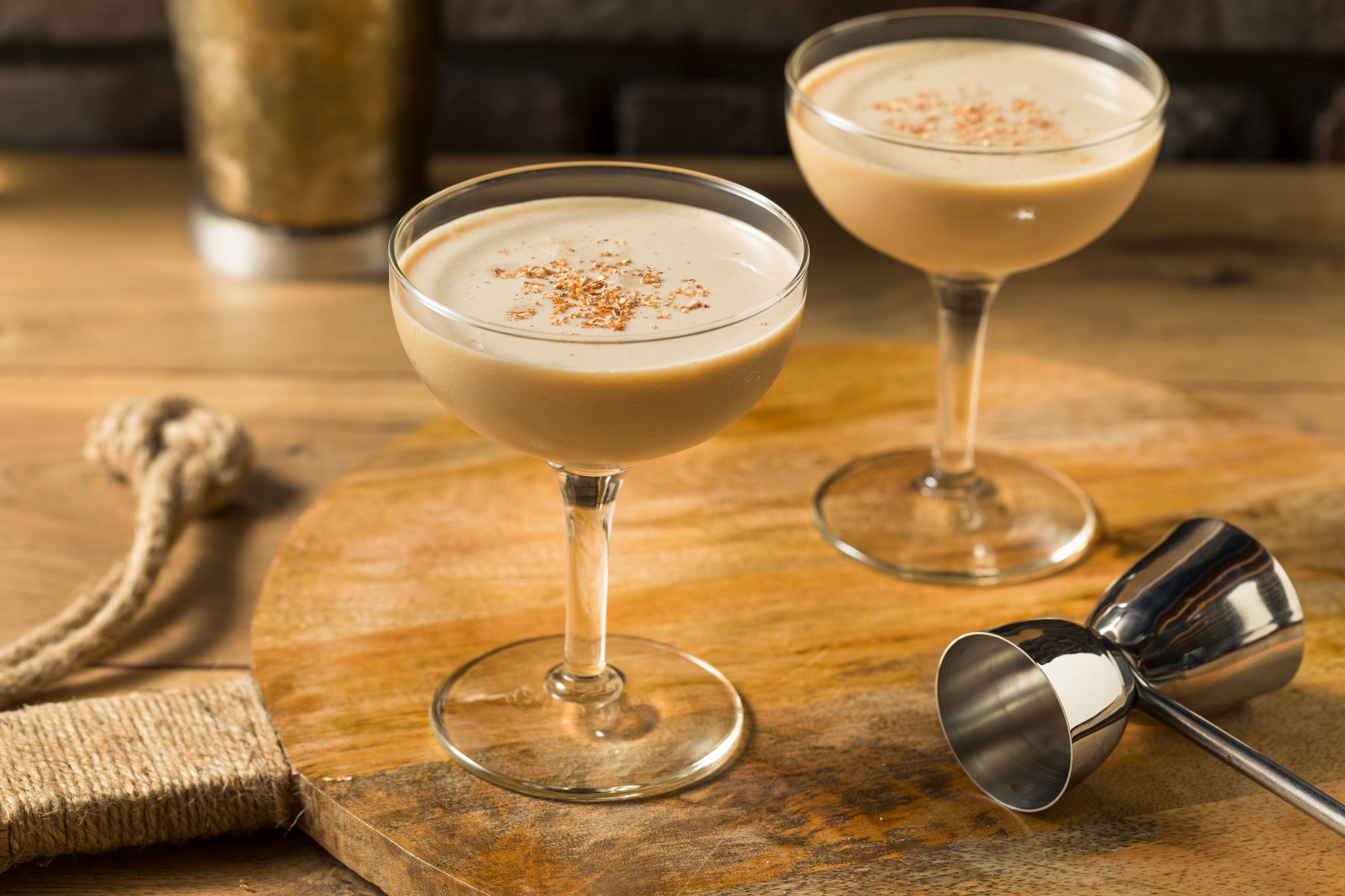 Brandy alexander cocktail