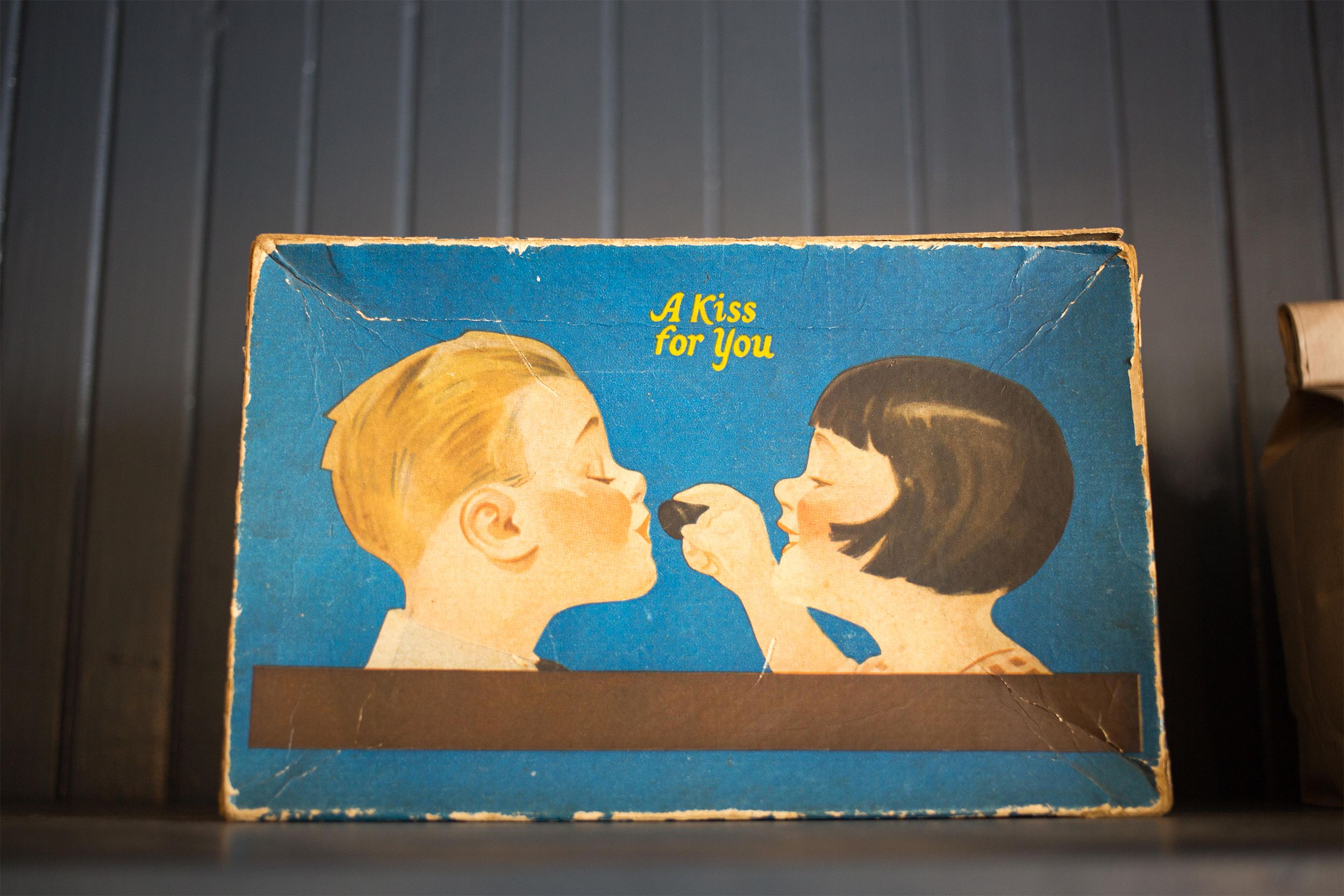 Old Hershey Kisses ad