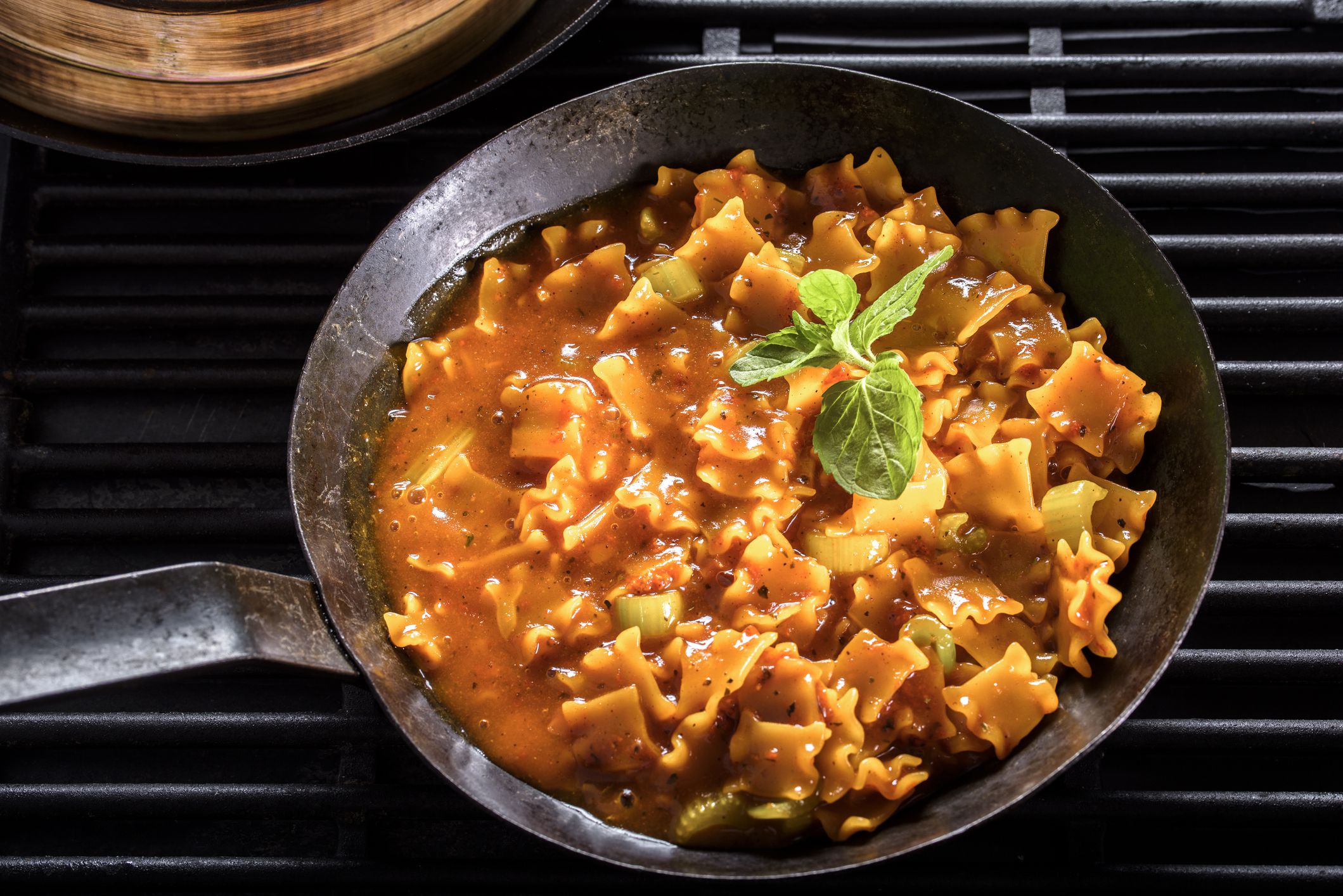 Chili Lasagma in steel pan