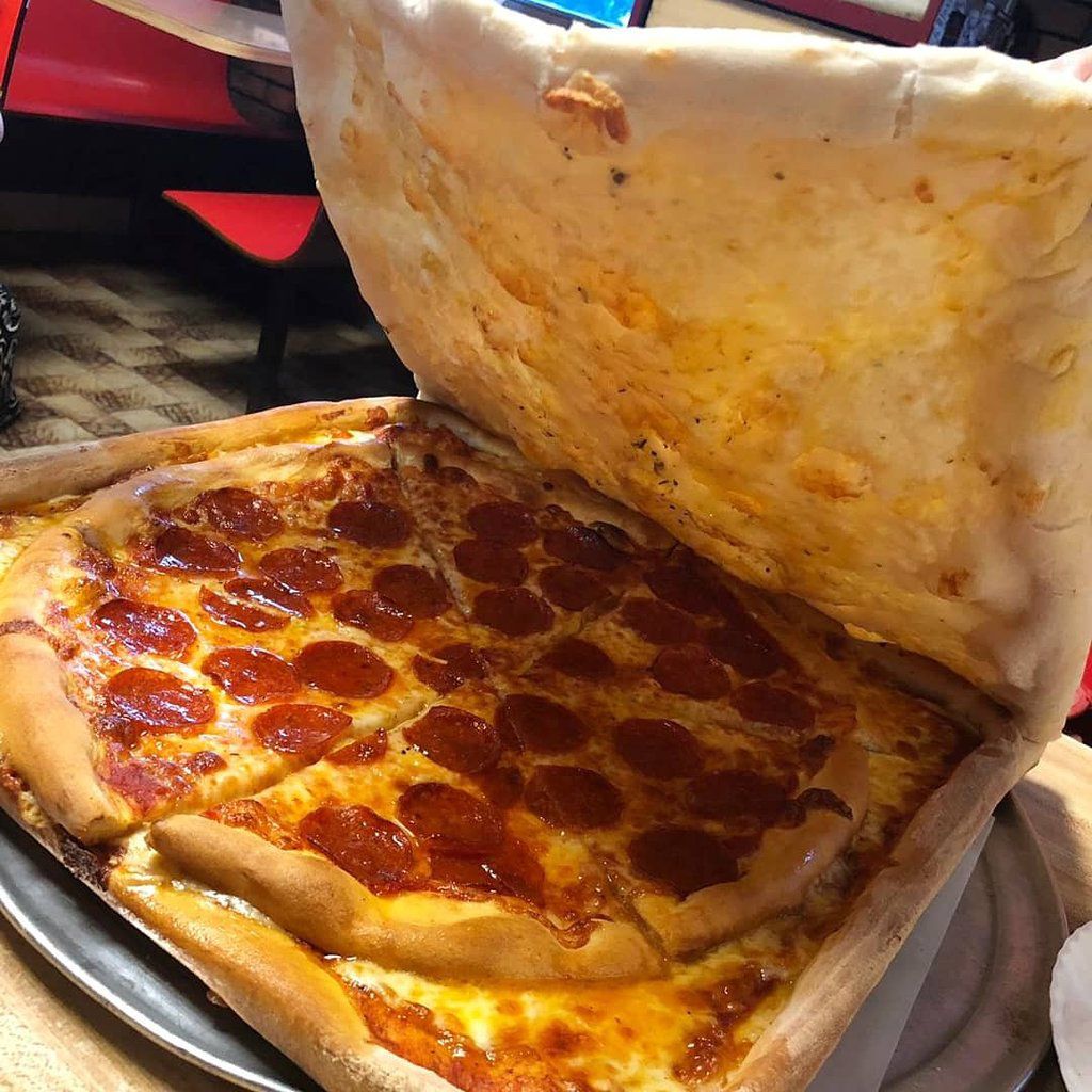 19. You Can Get a Pizza Box Made Out of Pizza