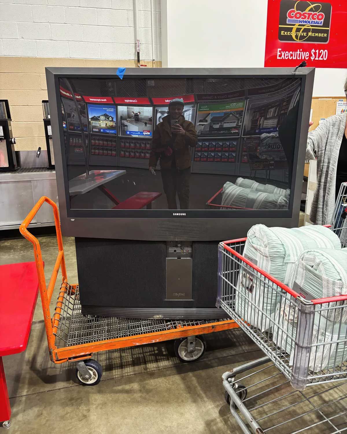 TV from 2002 being returned at Costco