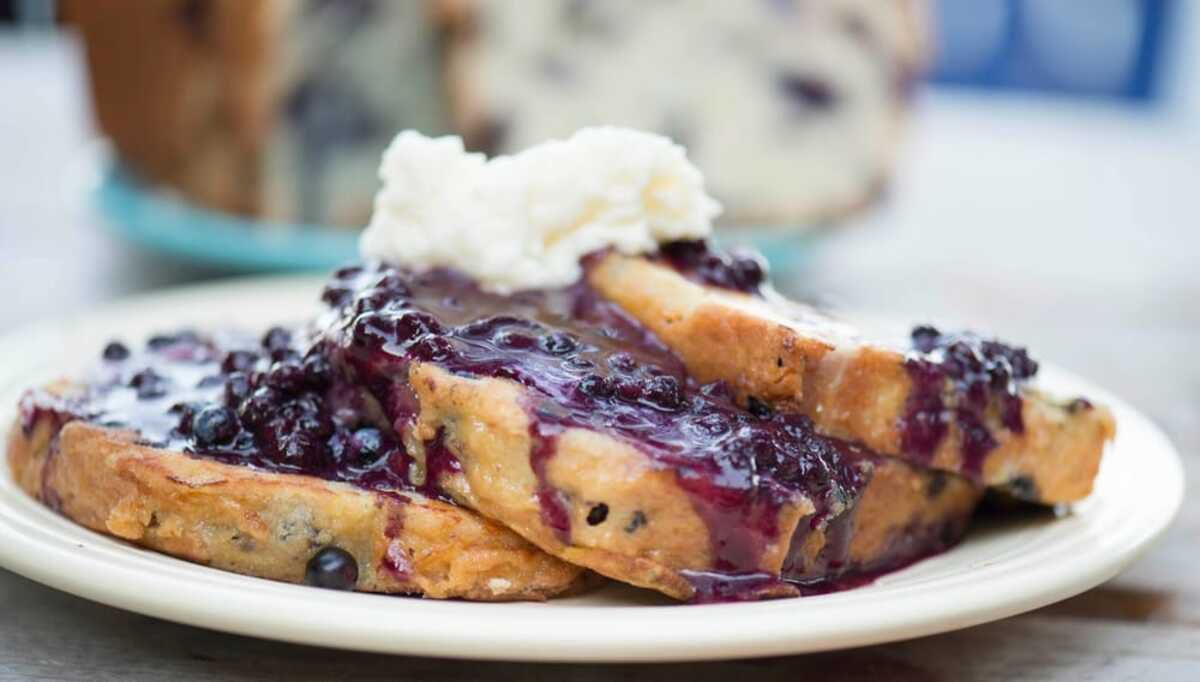 Blueberry French Toast, Dysart’s, Hermon, Maine