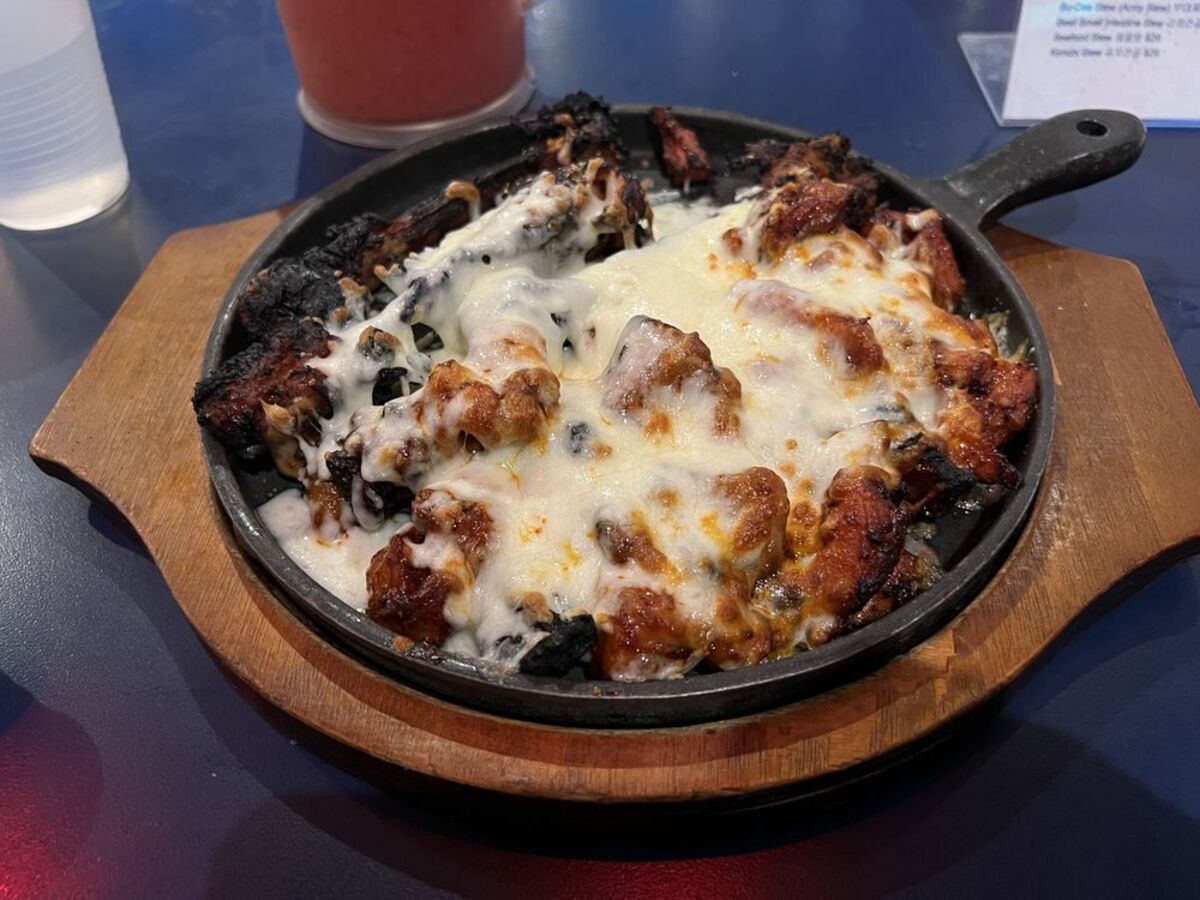 Cheesy Fire Chicken, Dancen, Chicago