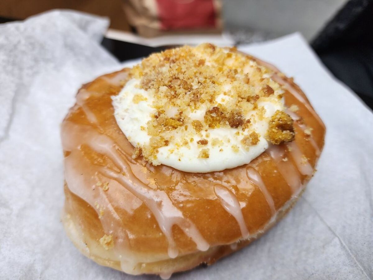 Cinnamon Old Fashioned, Do-Rite Donuts & Chicken, Chicago