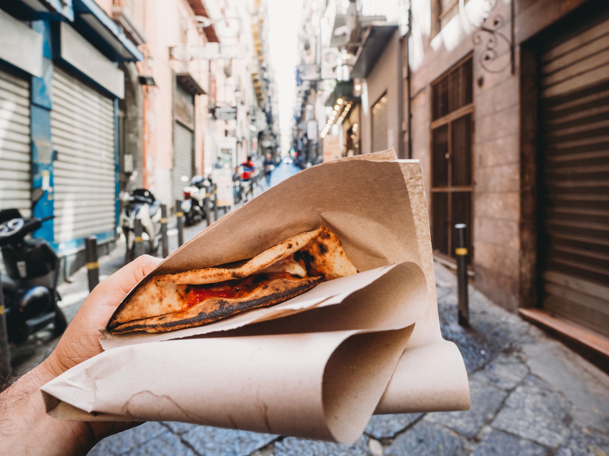 Pizza a Portafoglio, Napoli, Italy