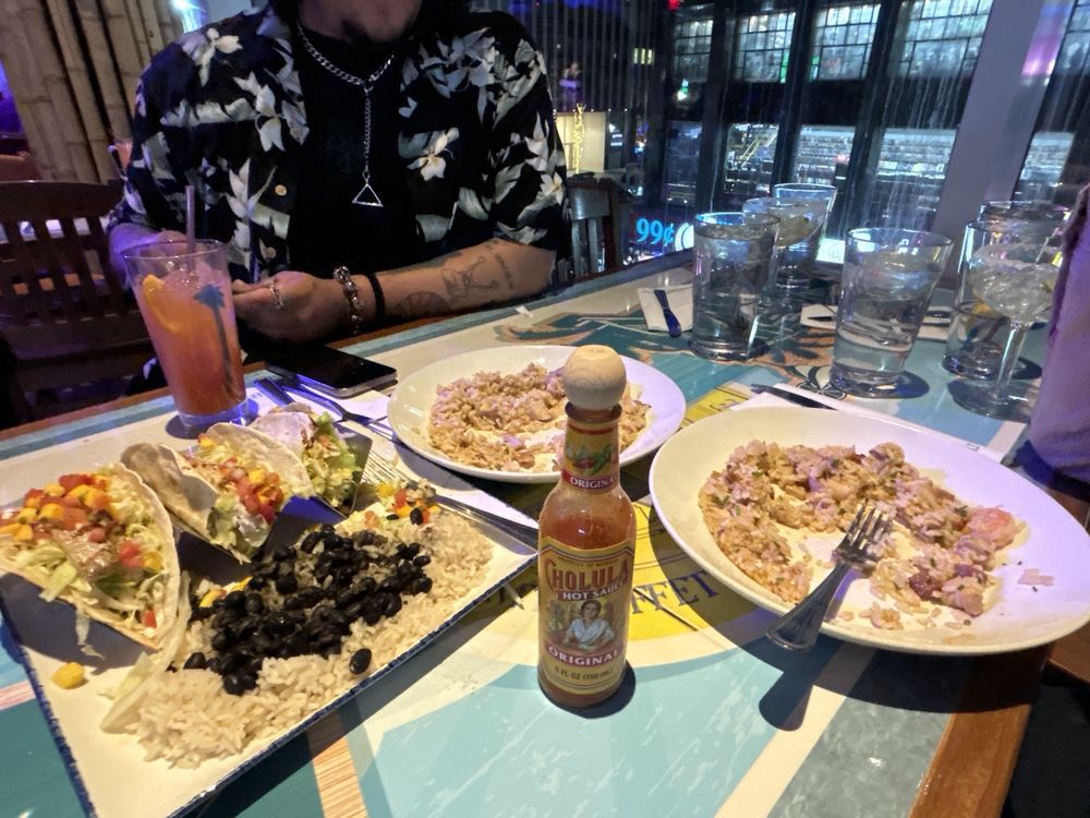 jambalaya and fish tacos from margaritaville times square