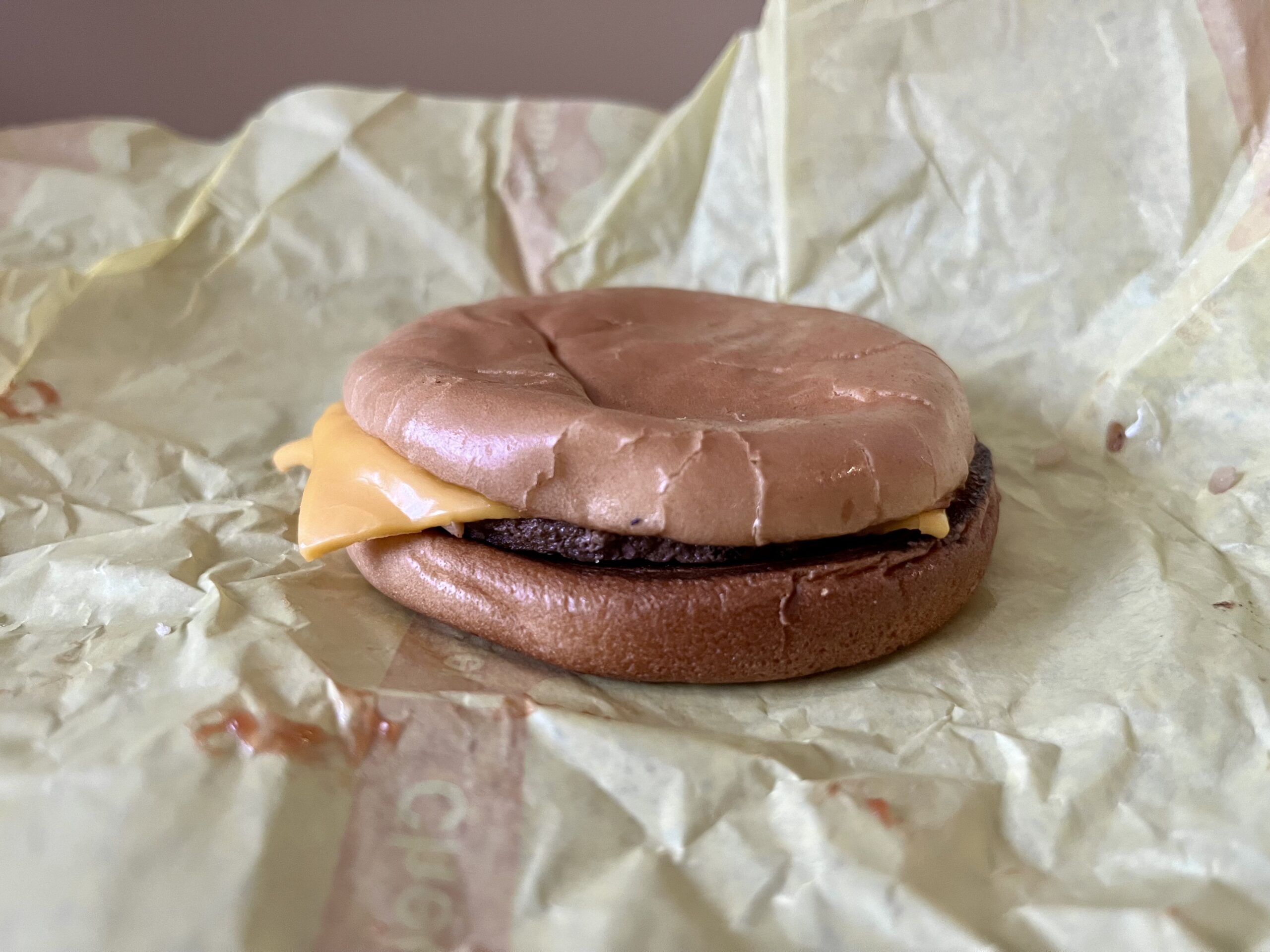 a classic mcdonalds Cheeseburger