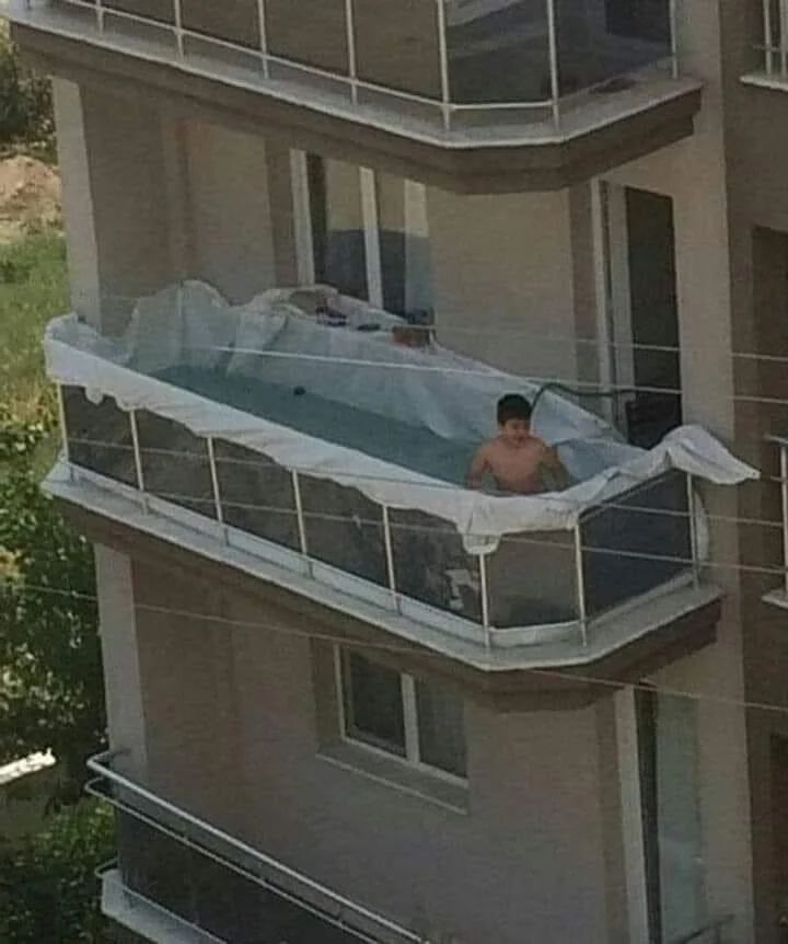 dangerous DIY pool deck from reddit