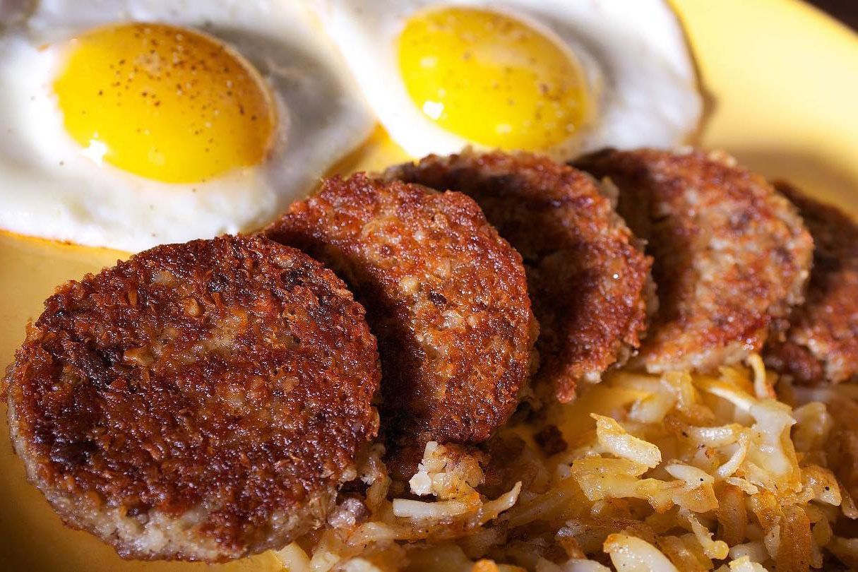 goetta with eggs and hash browns