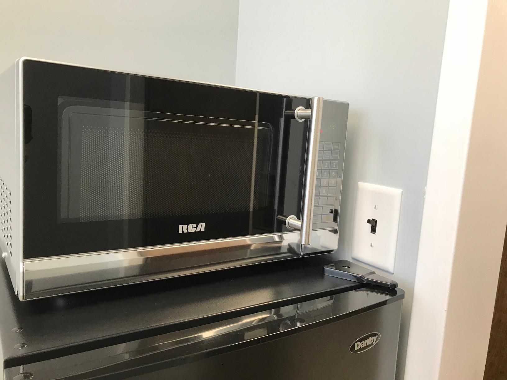 RCA Microwave