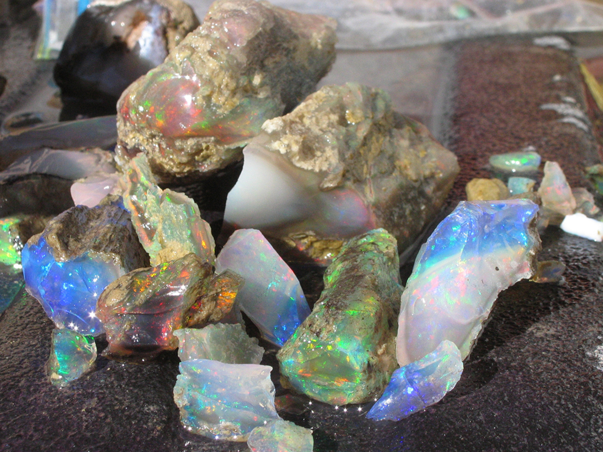 Bonanza Opal Mine, Nevada