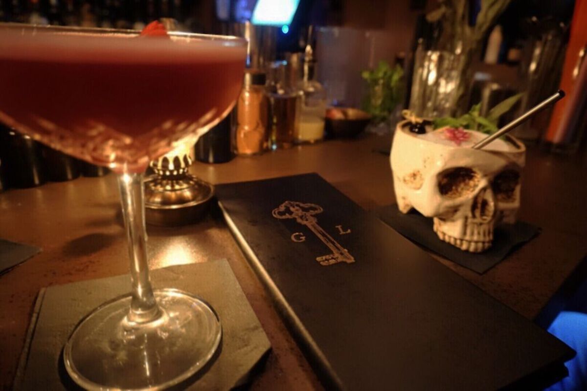 Gaslamp, Kailua, Hawaii