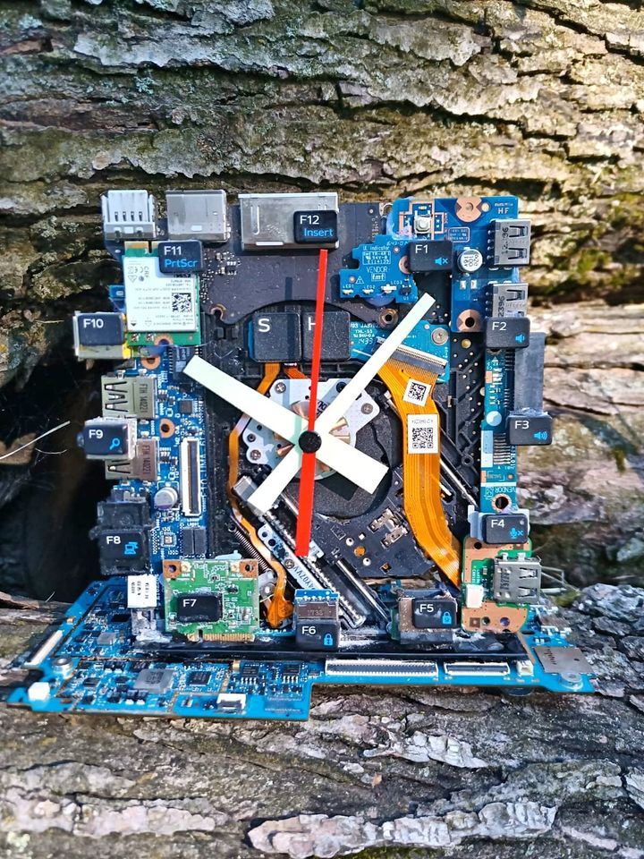 Clock made of computer parts found on Facebook Marketplace