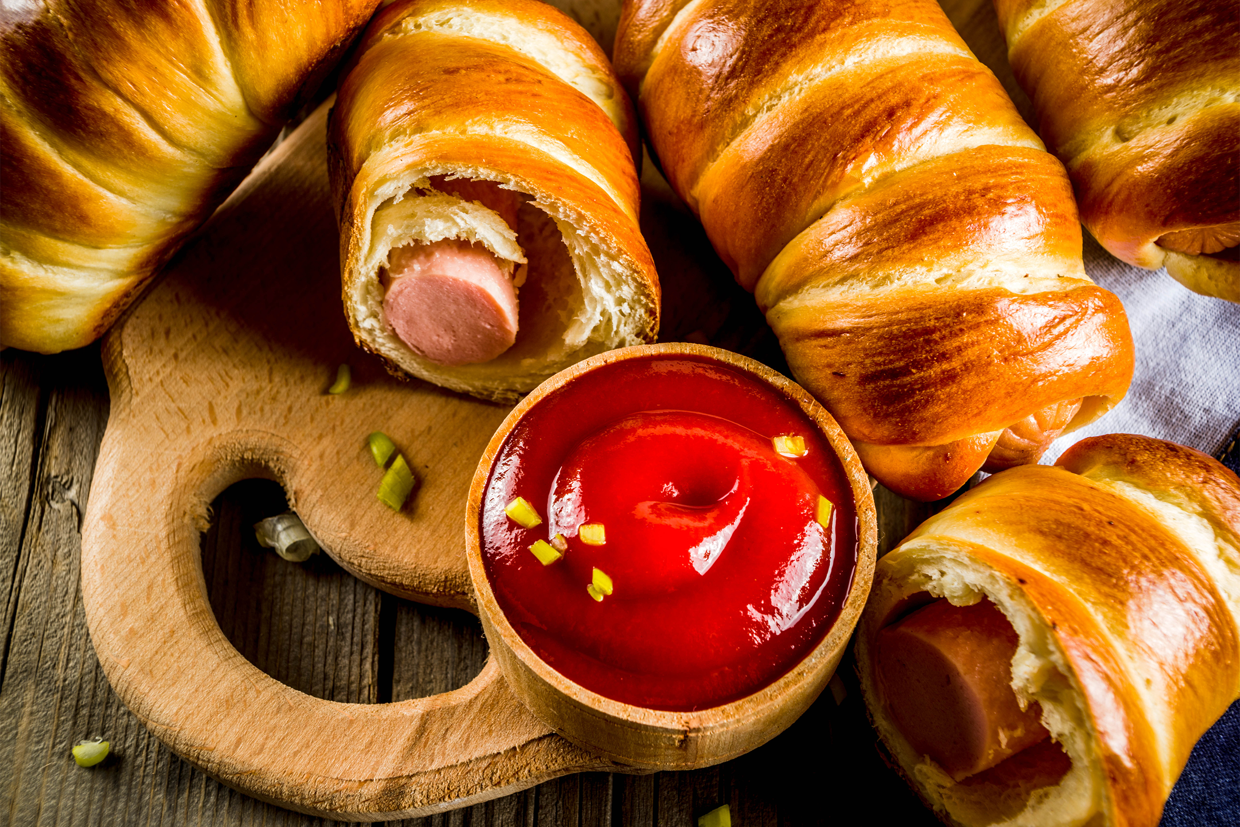 pretzel hot dog