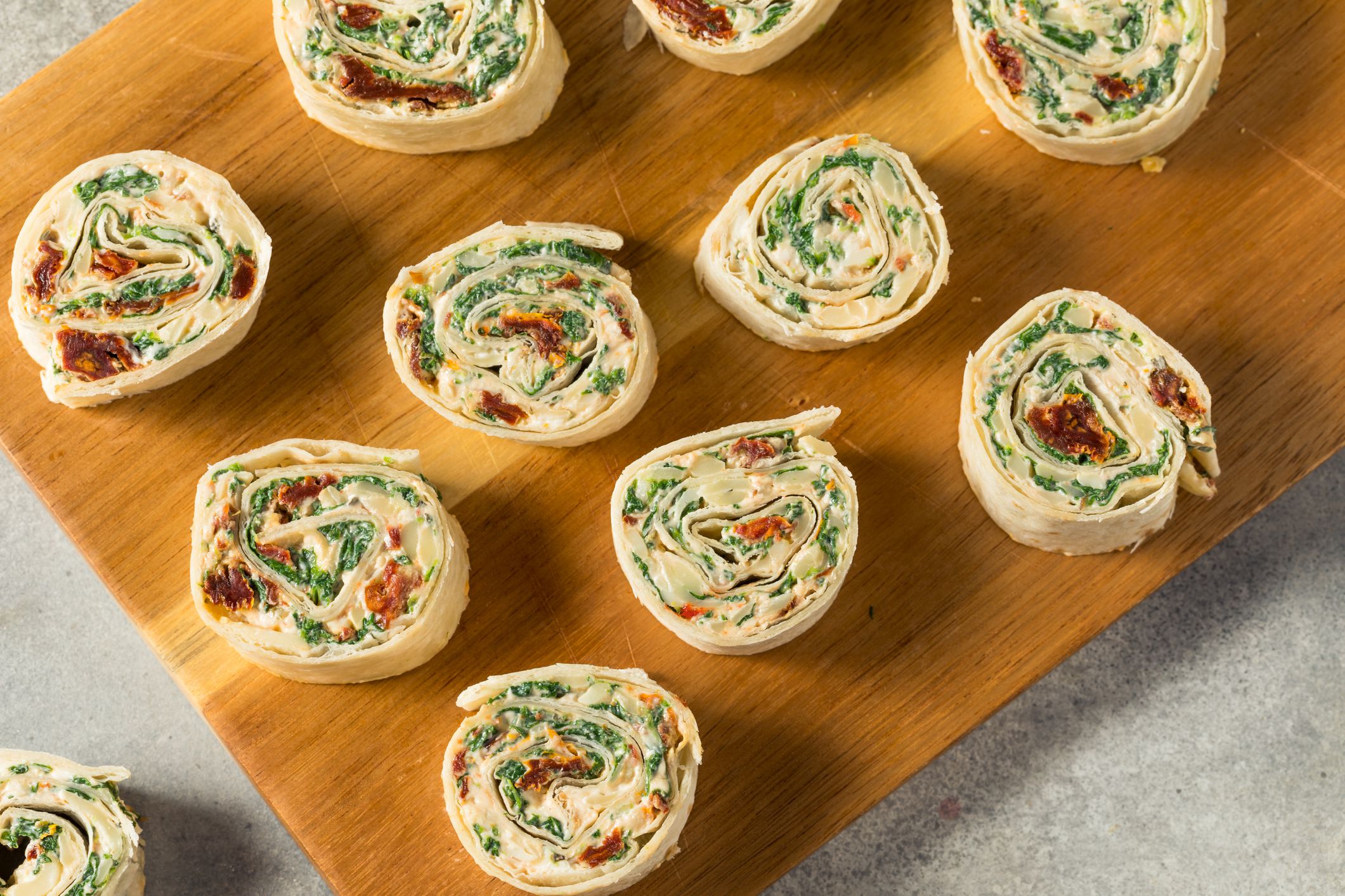 Homemade Pinwheel Tortilla Appetizers with Cream Cheese and Spinach