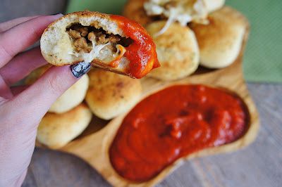 Stuffed pizza rolls