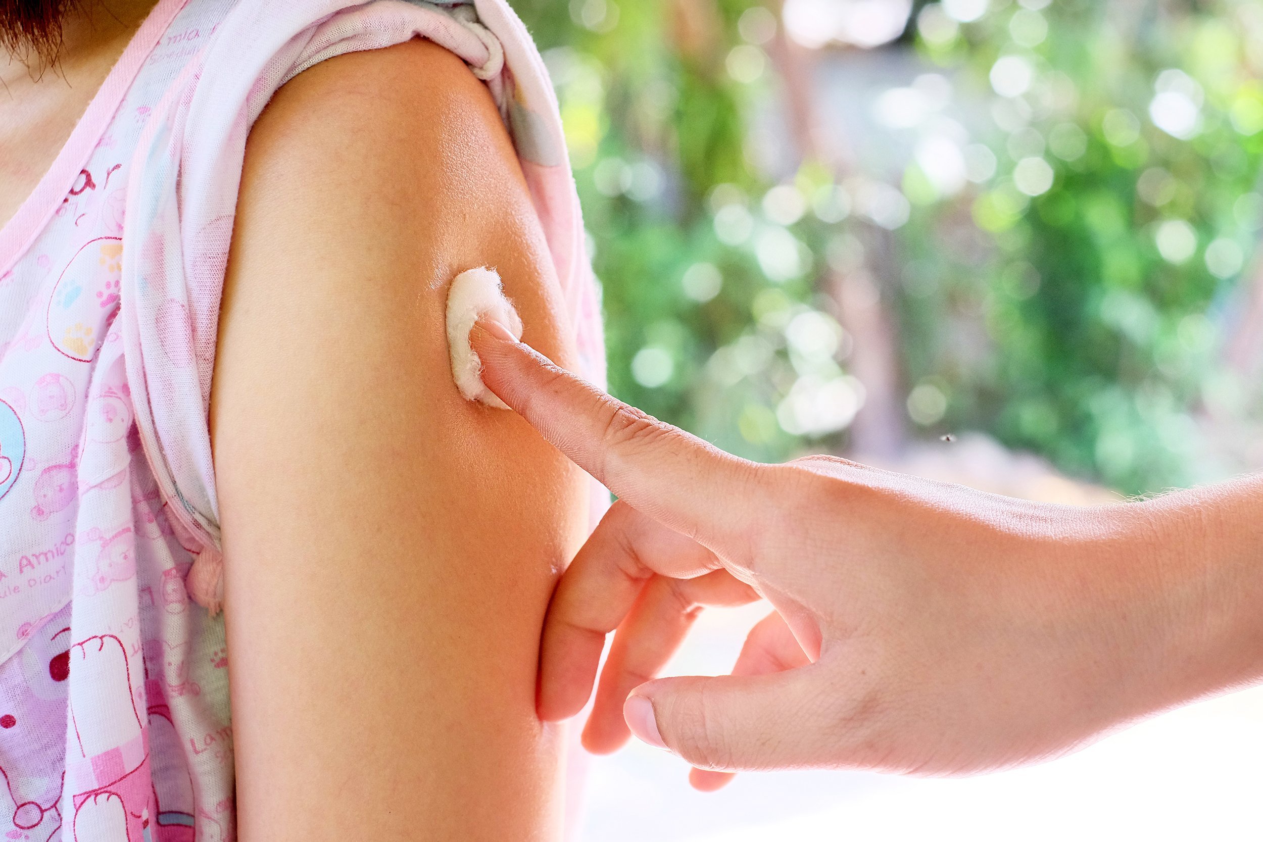 child getting a flu shot