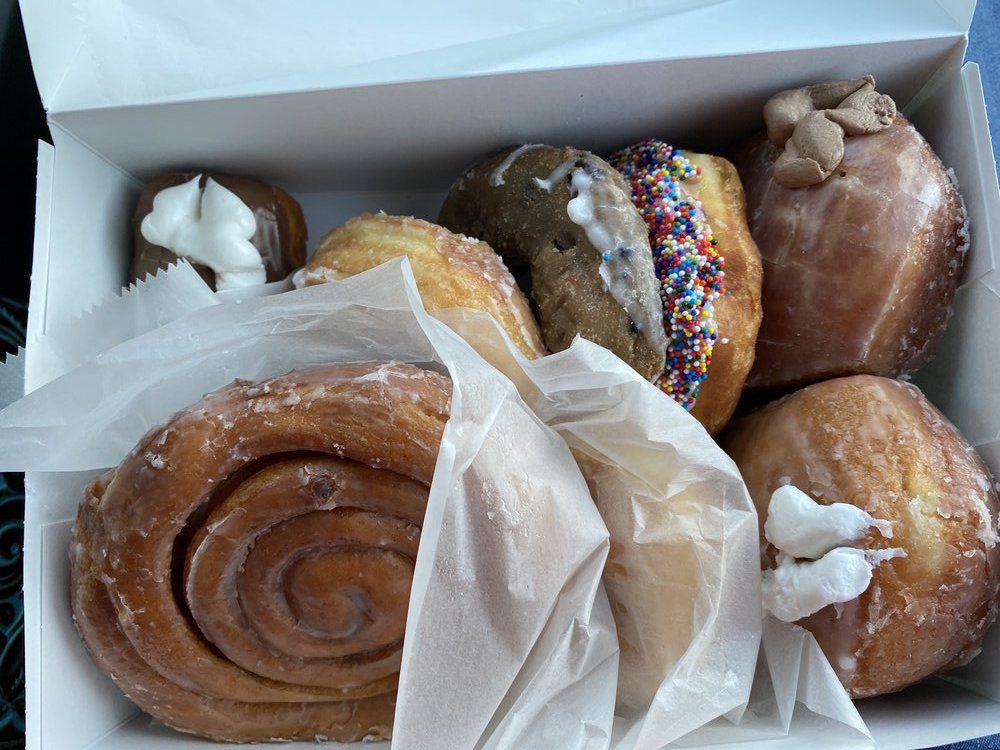 Dale’s Donut Shop