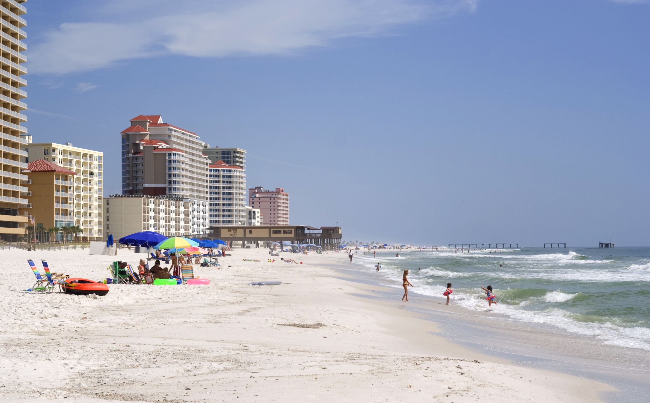 Kids playing on the beach at Gulf Shores, AL