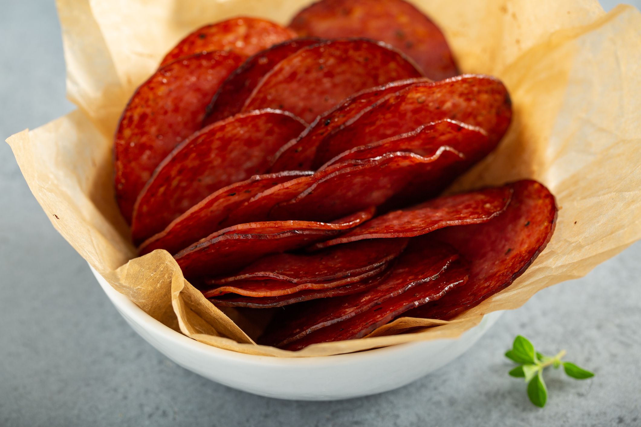 Salami chips baked in the oven, spicy and crunchy snack
