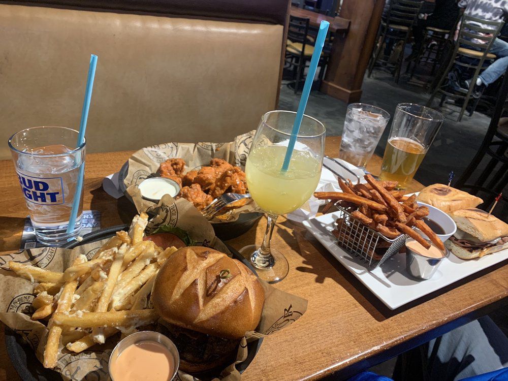 Anchor Bistro & Sports Bar