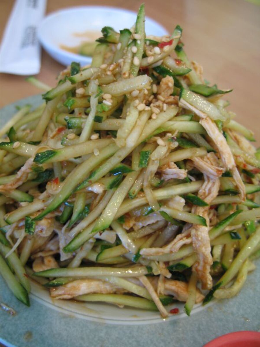 Spicy Peanut Noodles With Cucumber