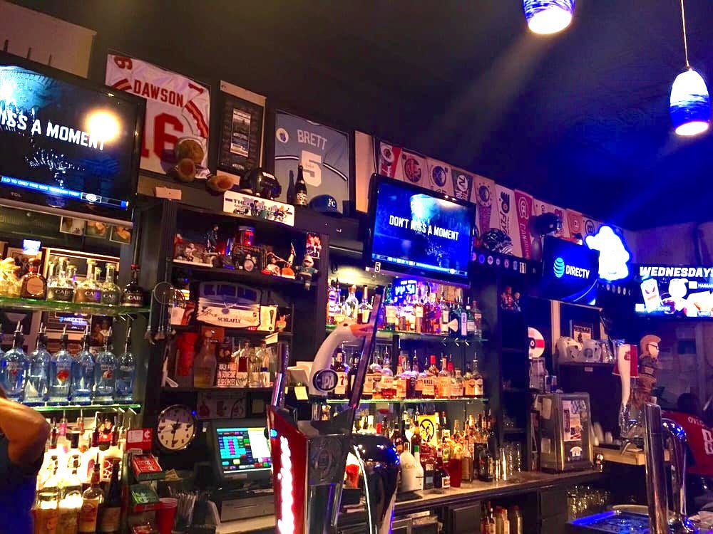 Missouri: The Blue Line Hockey Bar