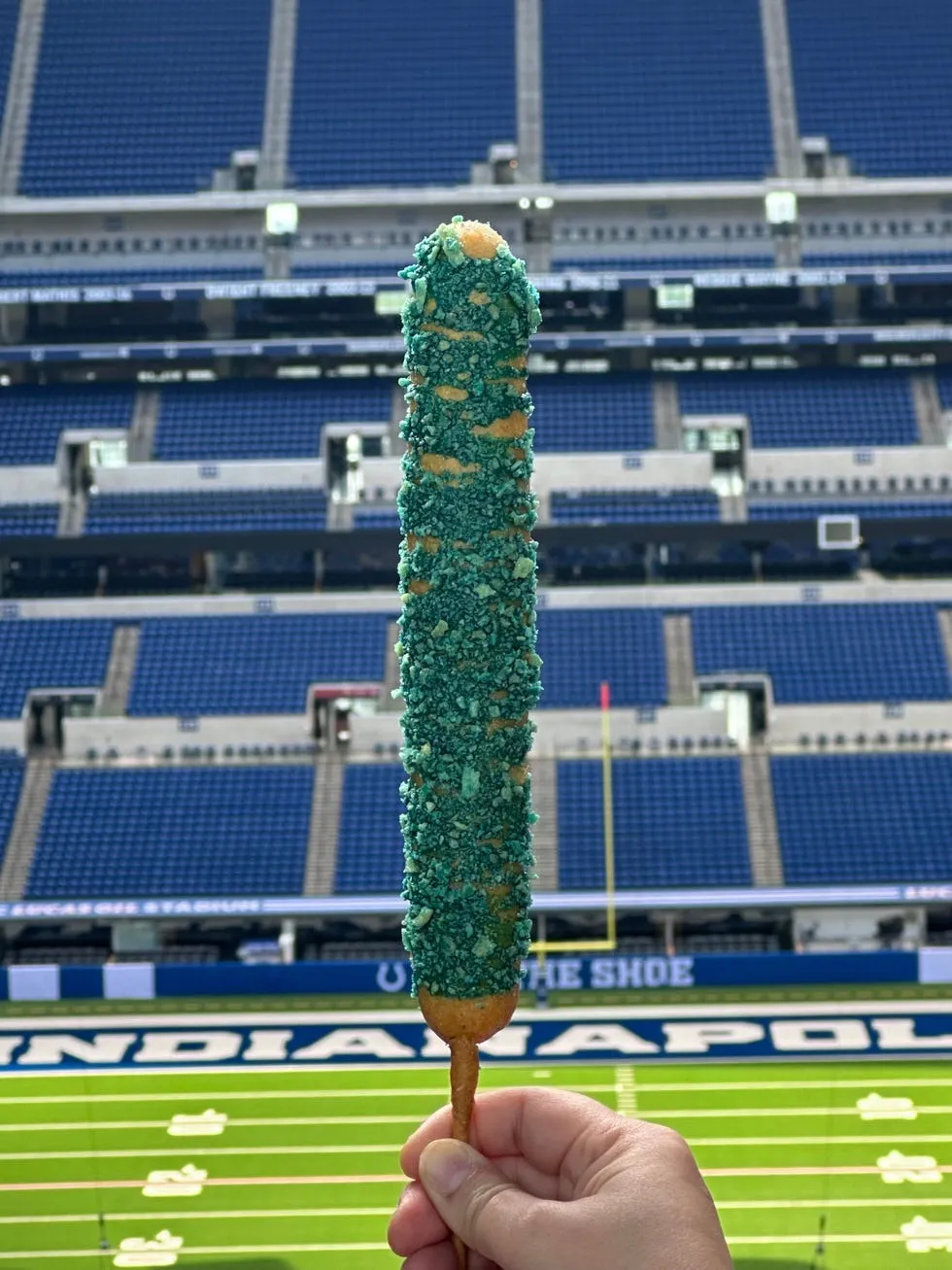 The Ringer, Indianapolis Colts, Lucas Oil Stadium