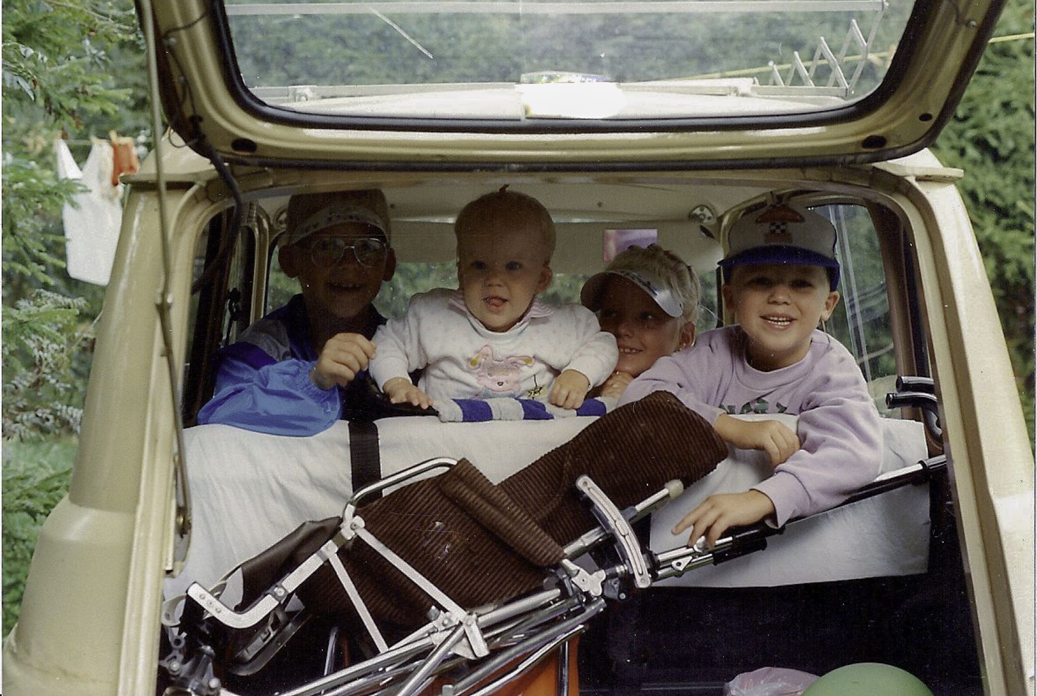 Young family on route in there R4 for a holiday