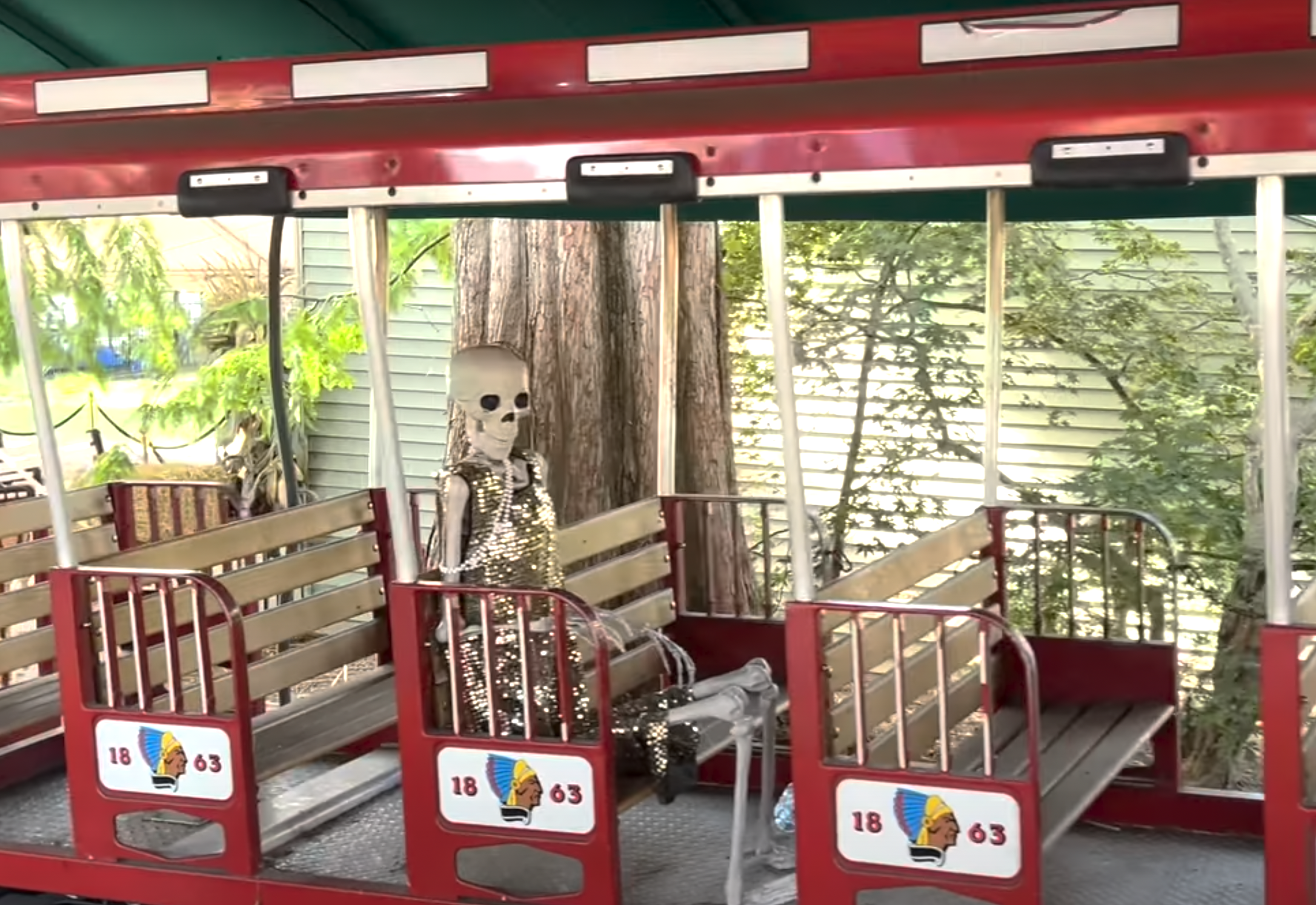 Happy Hauntings at Dutch Wonderland