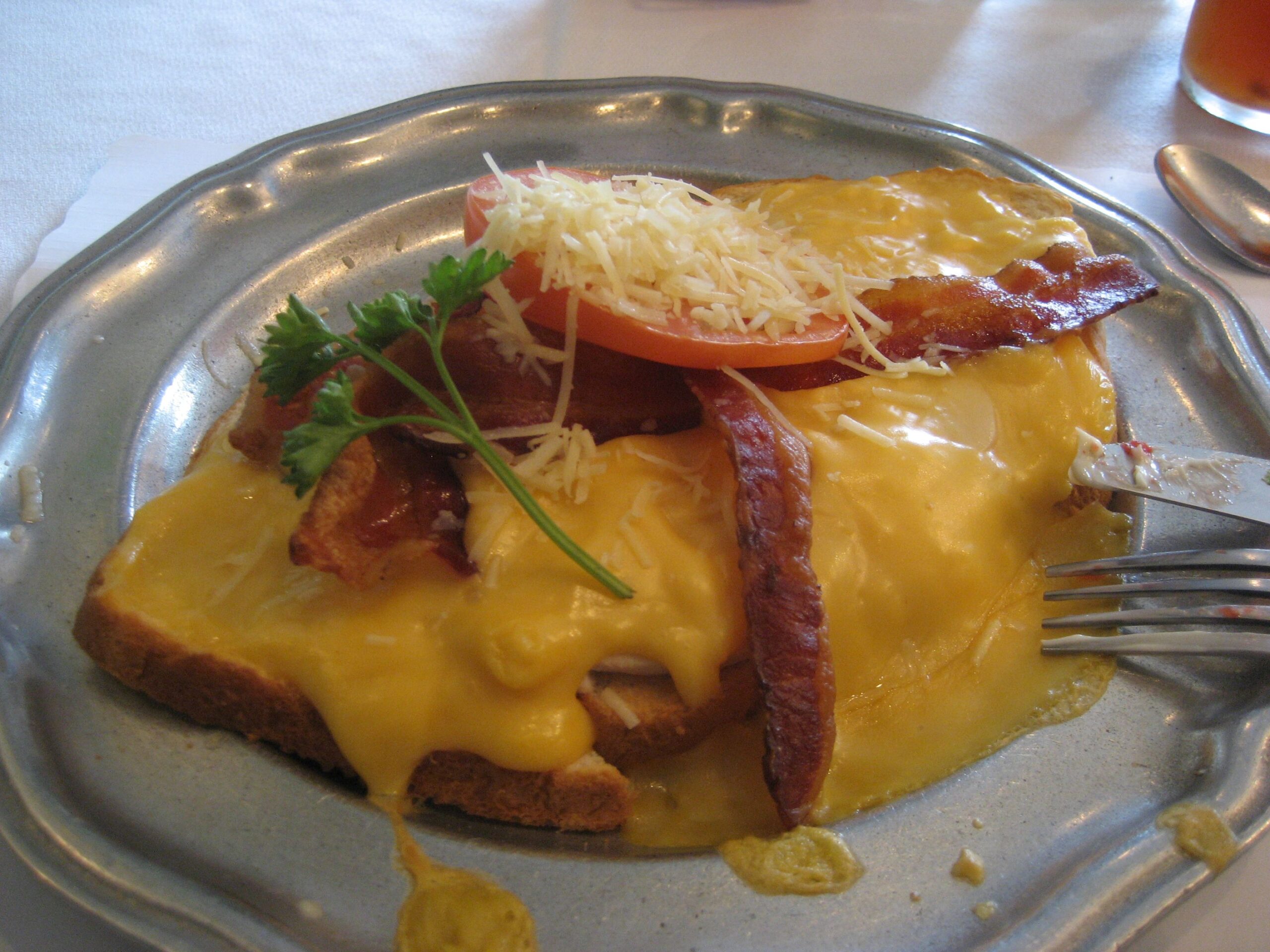 Hot Brown sandwich from Kurtz Restaurant, Bardstown, Kentucky, USA.