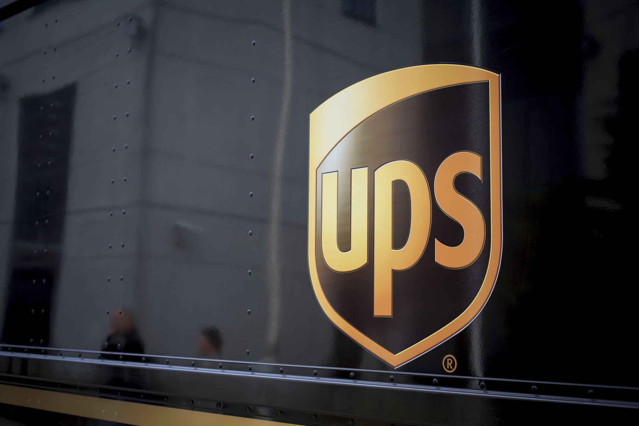 UPS