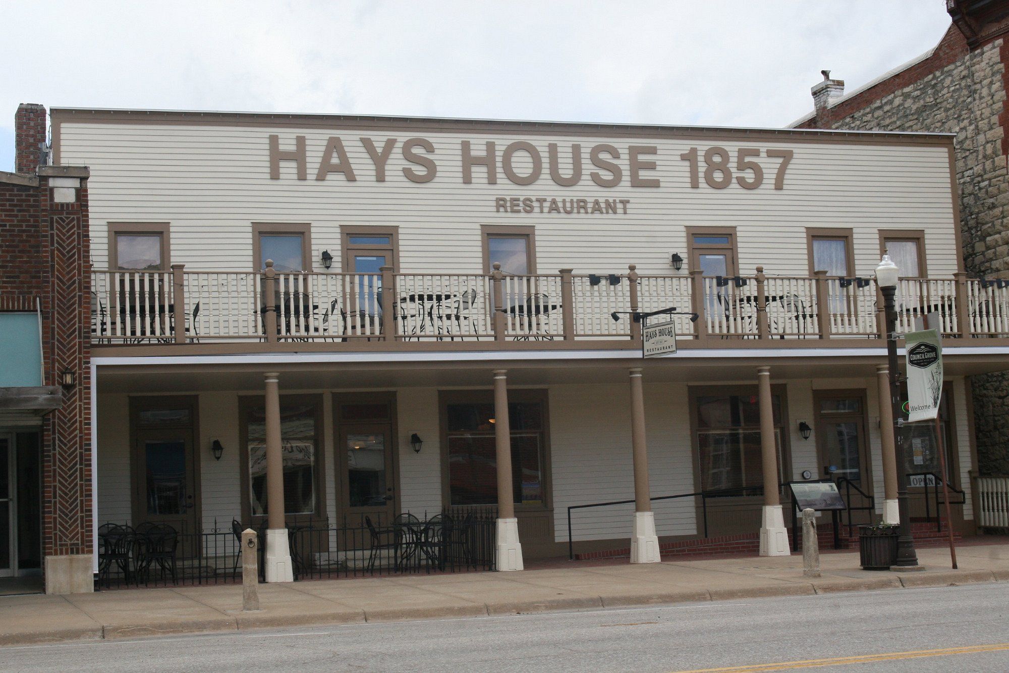 Kansas – Hays House