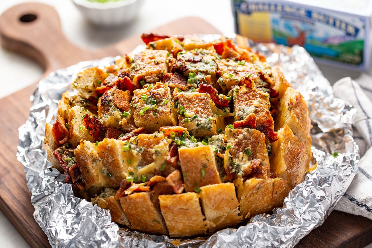 Cheesy Ranch Pull-Apart Bread