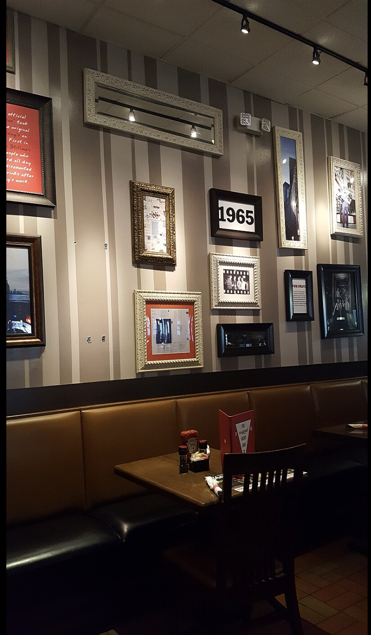 Fridays Original ‘Happy Hour’