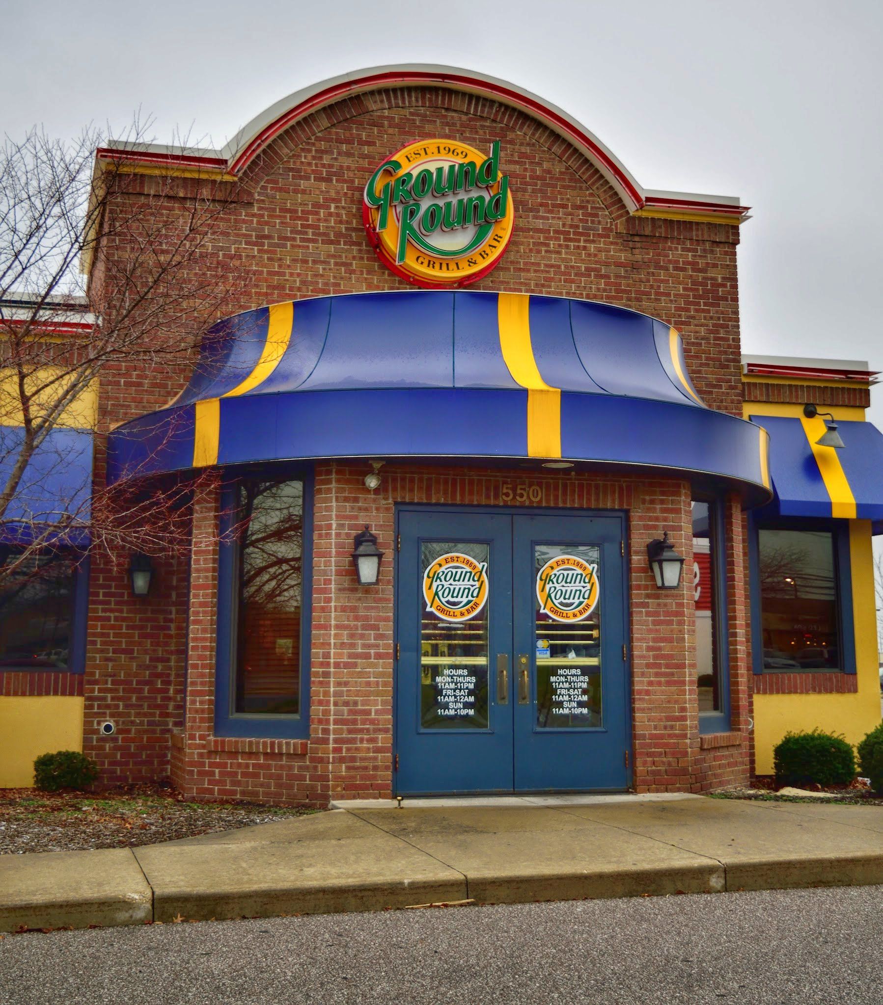 The Ground Round restaurant entrance